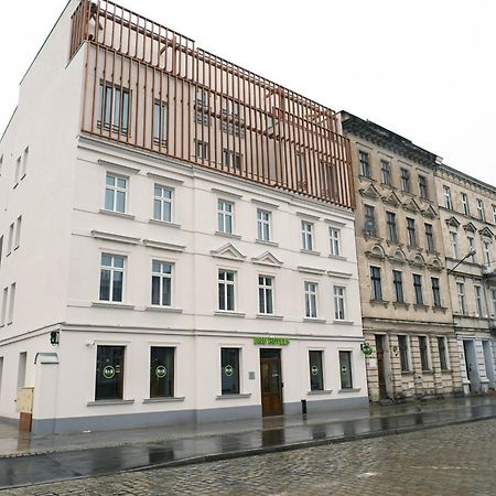 B&B Hotel Leszno レシュノ エクステリア 写真