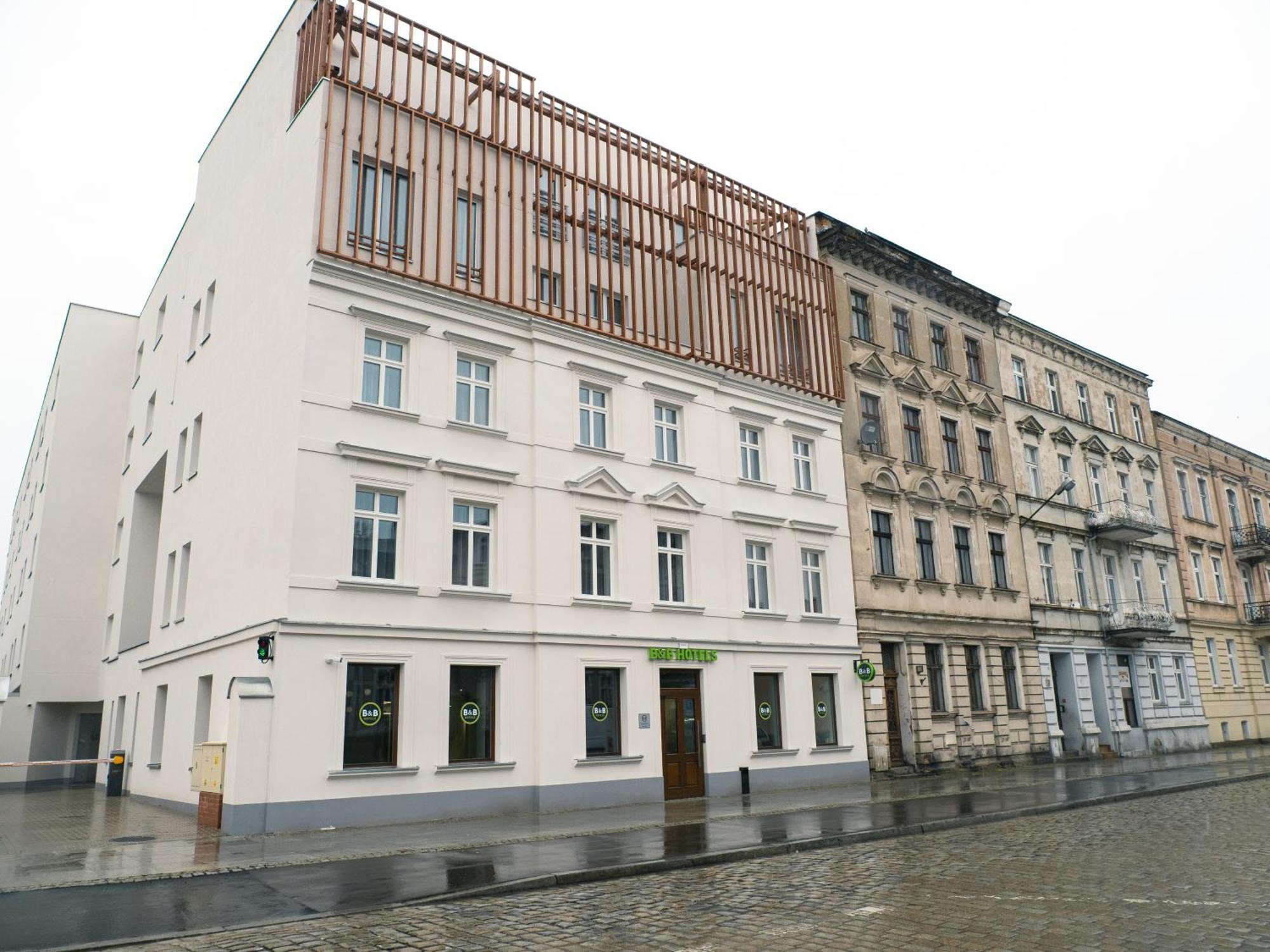 B&B Hotel Leszno レシュノ エクステリア 写真